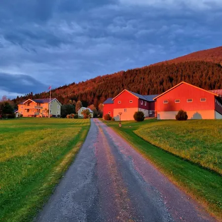 Rødseth Gårdsovernatting Molde
