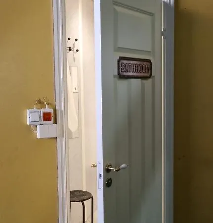 Rodseth Gardsovernatting Lodge *