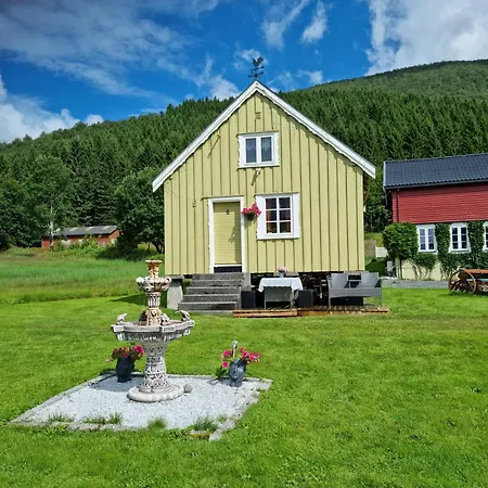 Lodger Rødseth Gårdsovernatting Molde