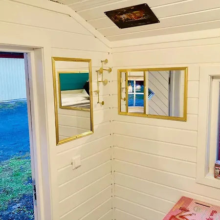 Rodseth Gardsovernatting Lodge Molde