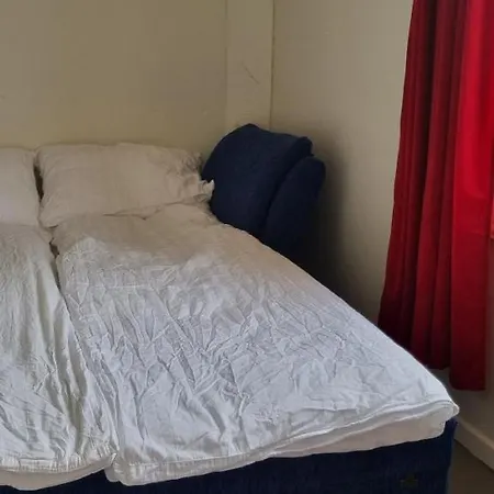 Rodseth Gardsovernatting ロッジ *